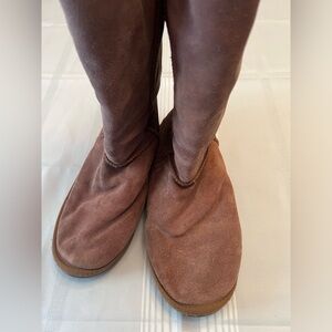 Emu size 9 boots